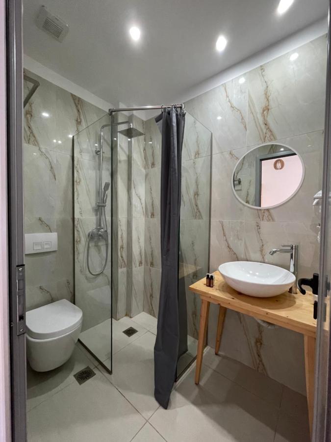 Orchard Retreat Aparthotel Himare Exterior photo